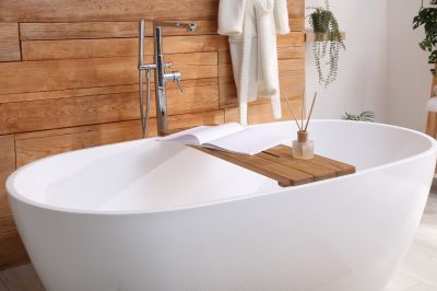 Modern Bathroom with Bathtub